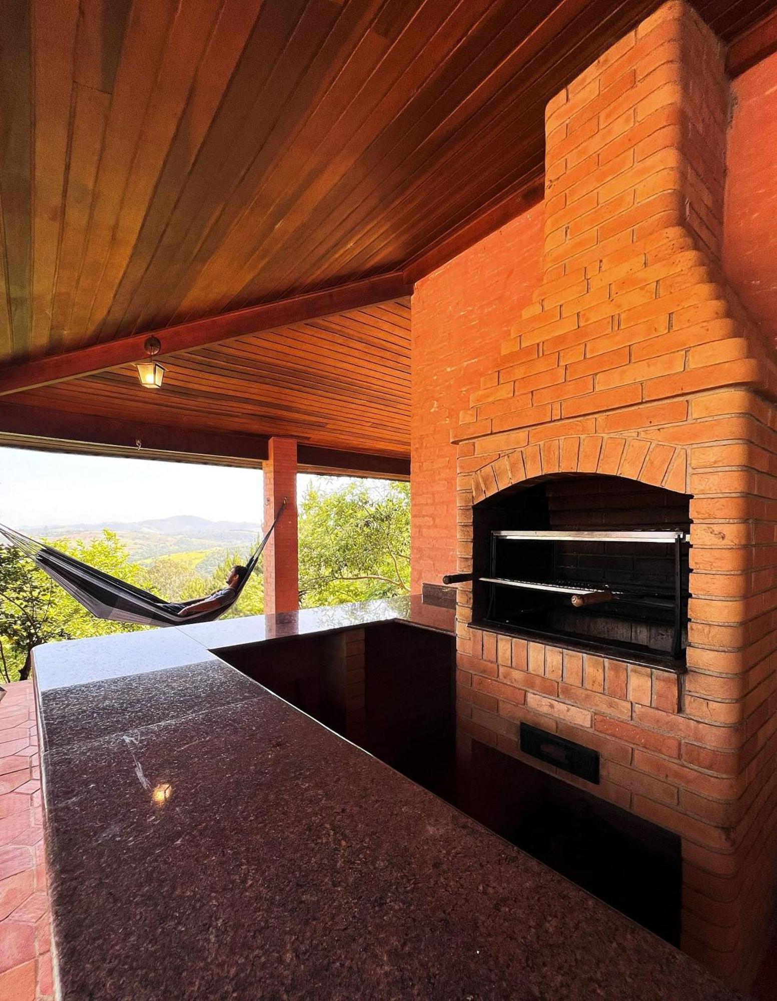 Casa De Campo Araxa Na Montanha Com Piscina Пиракая Экстерьер фото