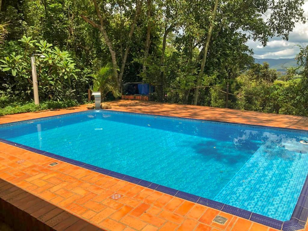 Casa De Campo Araxa Na Montanha Com Piscina Пиракая Экстерьер фото